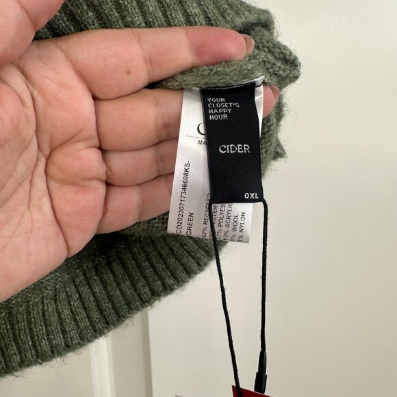 Wool-Blend Green Round Neck Flower Knitted Short Sleeve Top - NEW - Picture 10 of 15